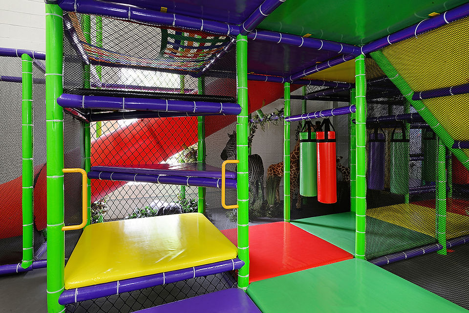 3-story crazy maze